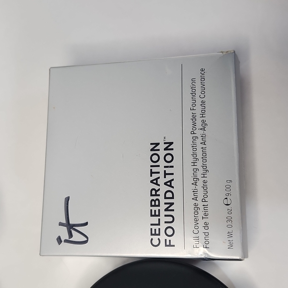 It Celebration Foundation Full Coverage Powder NIB - Picture 3 of 8